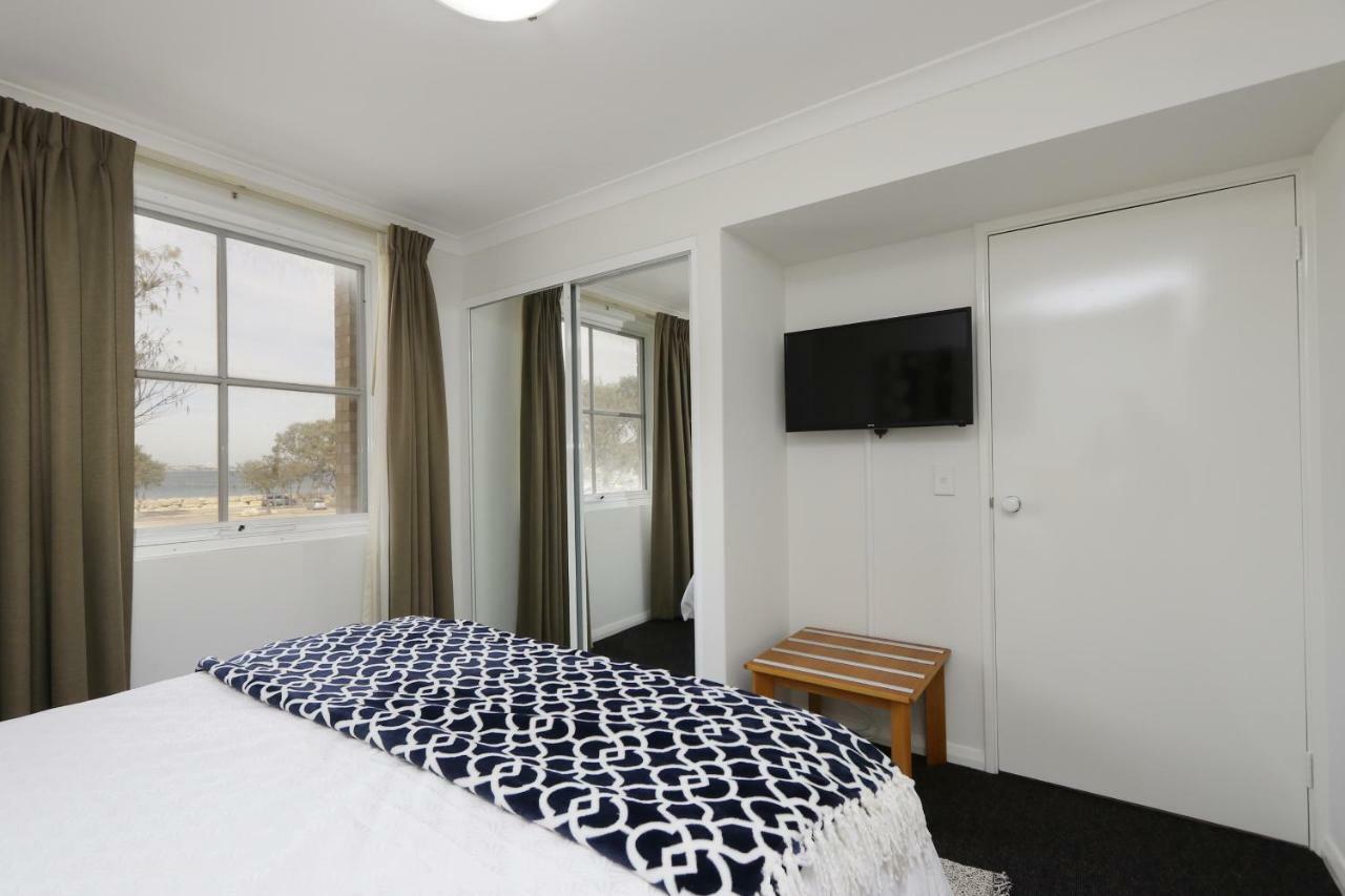 Hillarys Marina Apartment Перт Экстерьер фото