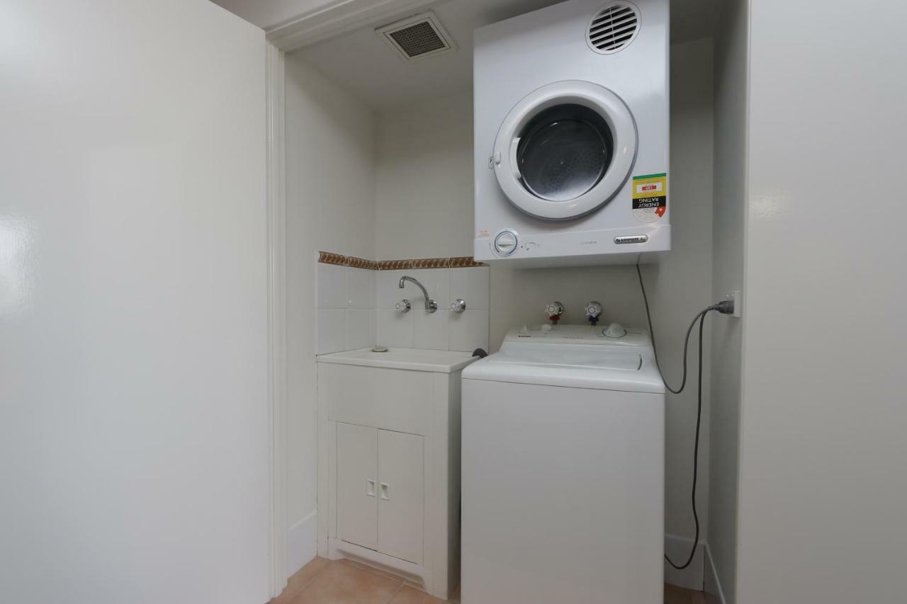 Hillarys Marina Apartment Перт Экстерьер фото